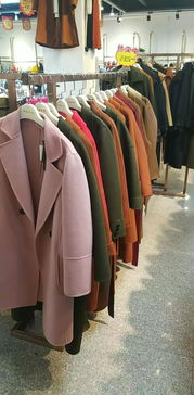 下沙家門口的服裝工廠店 胖太太服飾驚喜特惠，雙面羊絨299元起，全場(chǎng)低至1折！